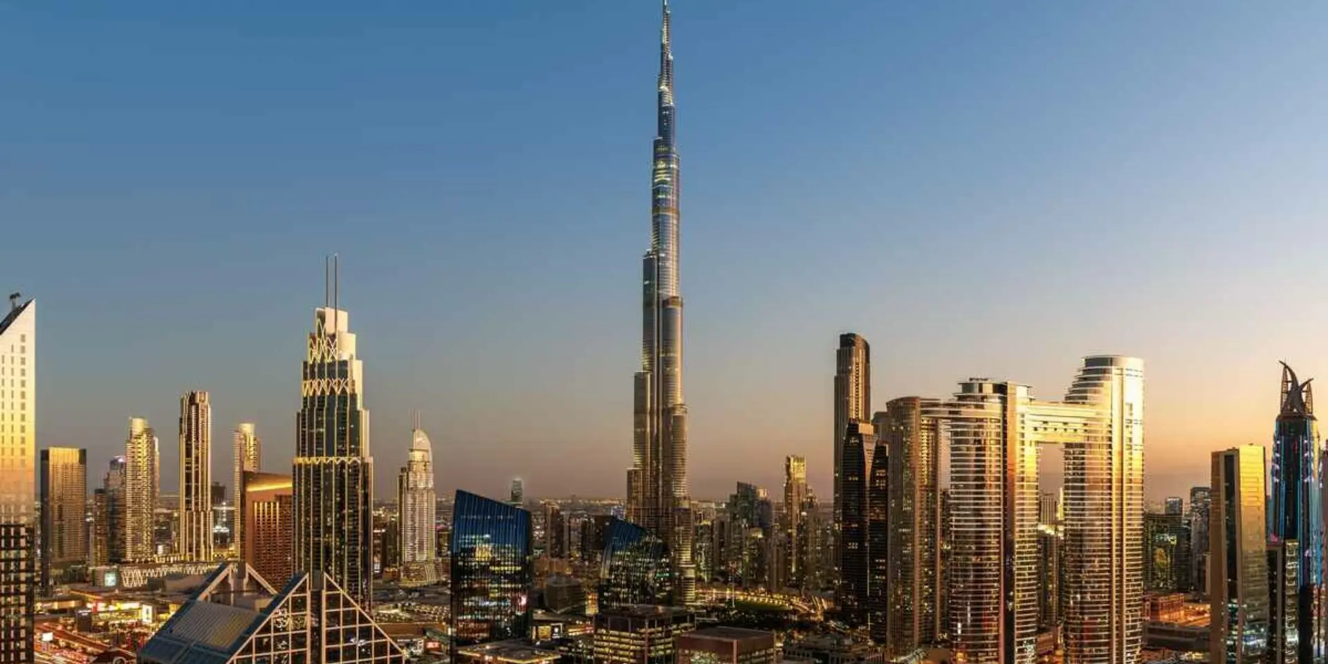 Luxury second home in Dubai showcasing modern waterfront villa with private pool and lifestyle amenities