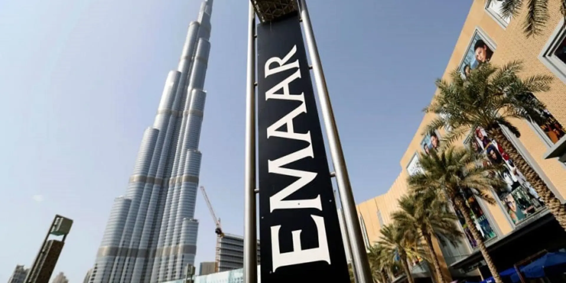 Dubai skyline representing investment opportunities for Chinese investors in UAE real estate market