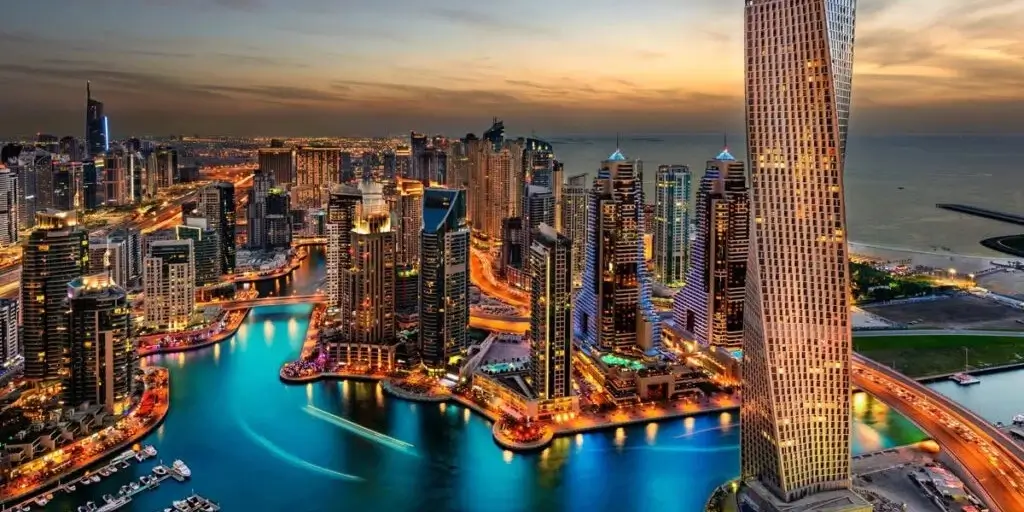 Dubai First-Time Home Buyer Program 2025 showing new homeowners receiving keys through DLD initiative