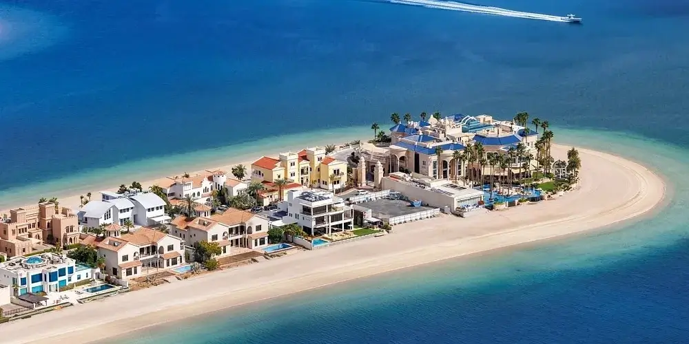 Dubai Villa Market 2025 Growth - Luxury Villas in Palm Jumeirah and Emirates Hills