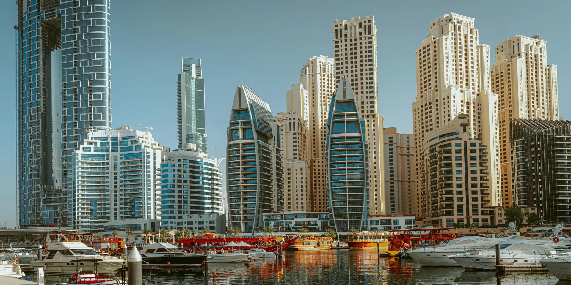 Dubai skyline with commercial districts and business hubs highlighted